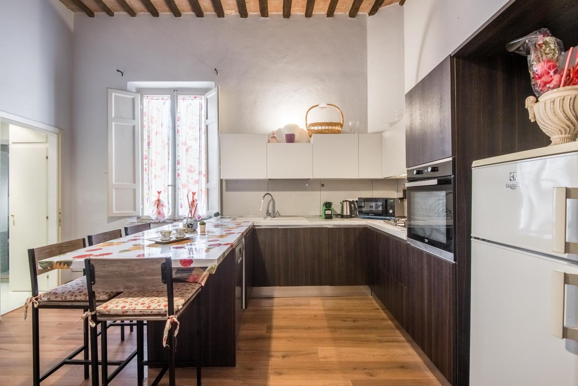 Incantevole Appartamento Banchi Di Sopra Siena Buitenkant foto